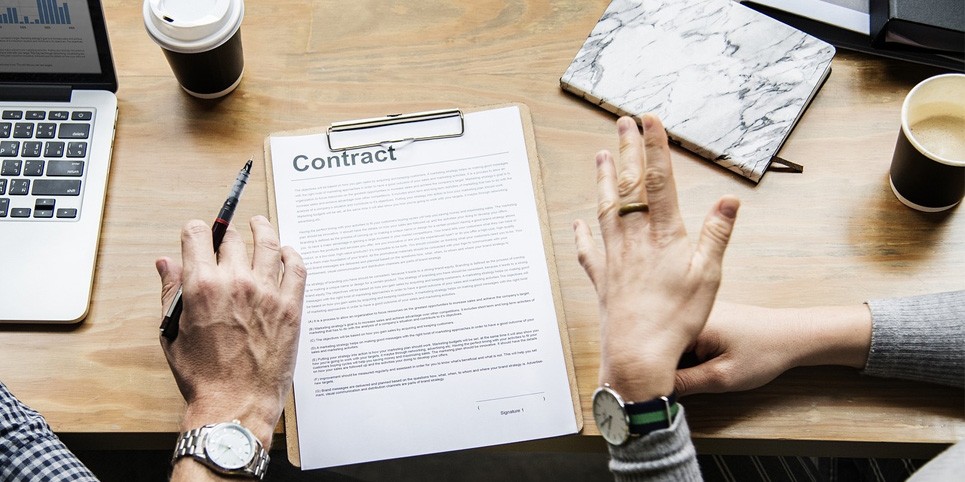Pensando em sócio para a sua empresa? Conheça os riscos de uma sociedade